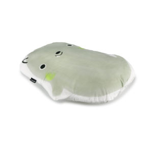 Seal shaped cushion by GironesHome